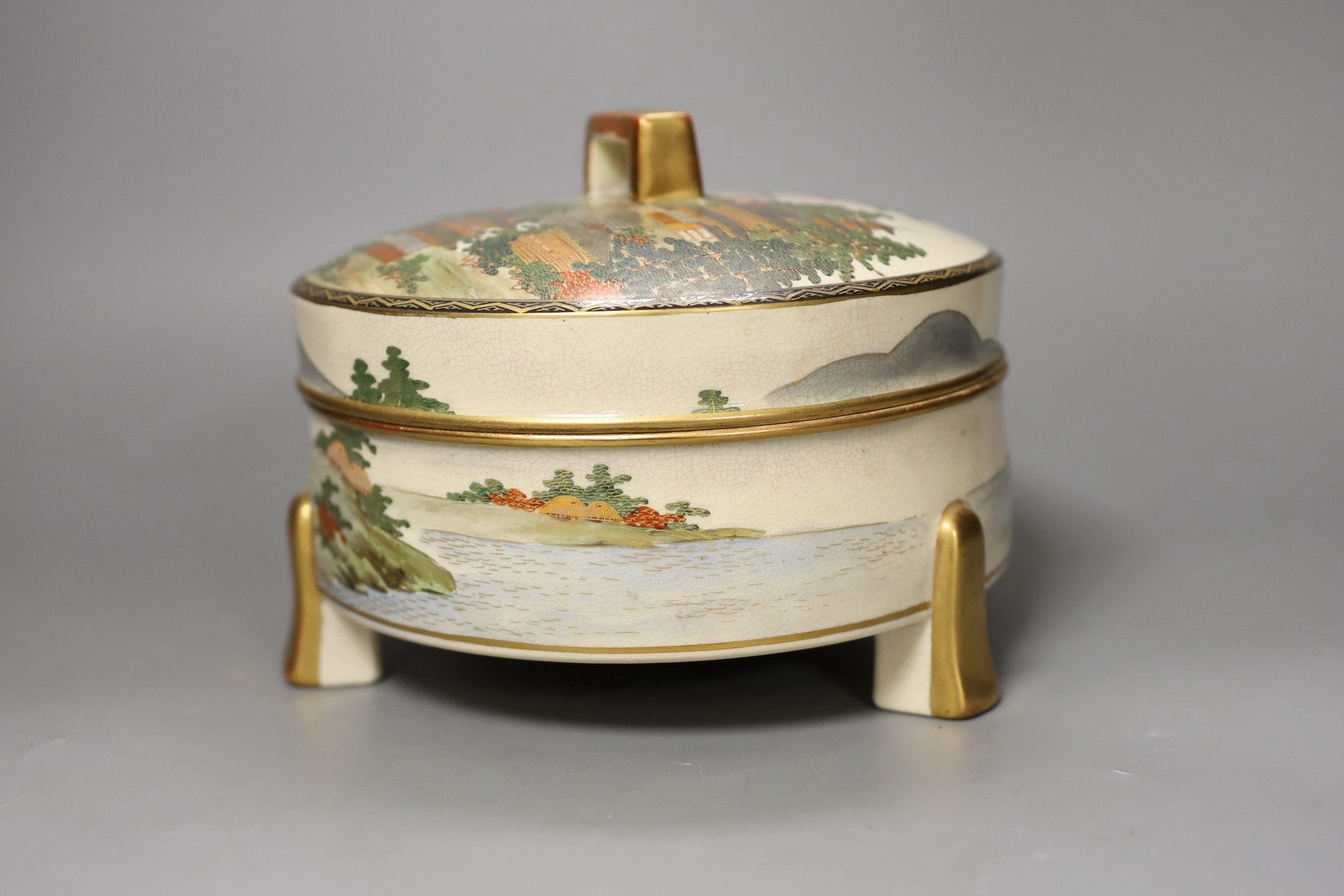 An early 20th century Japanese Satsuma circular box and cover, 18.5cm